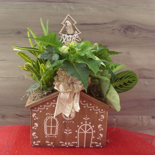 Flurry of Fun: Decorative Wooden Box