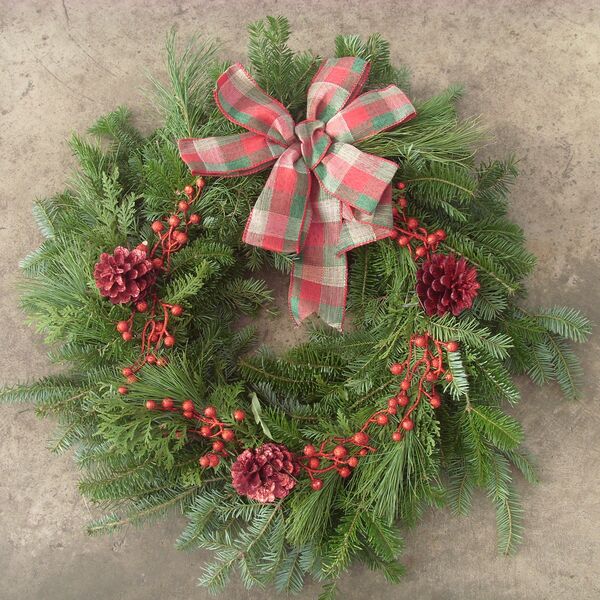 Deluxe Wreath: 22 inch Diameter Deluxe Wreath: 22 inch Diameter